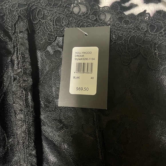 Black Corset with flower design . Size 40! - Picture 2 of 3